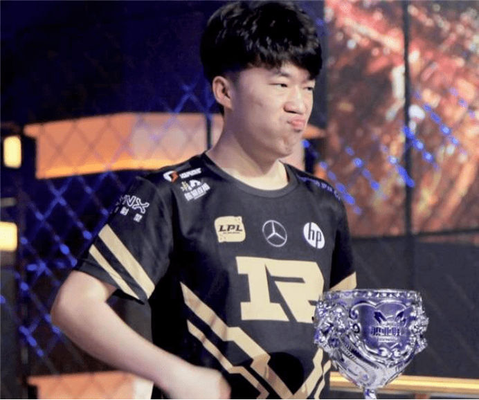 面对谢菲尔 面对谢菲尔